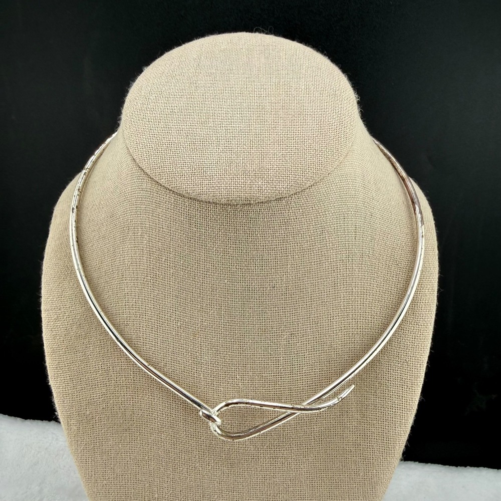 Vintage Collar Necklace Silver Tone Minimalist Torque Women 15in